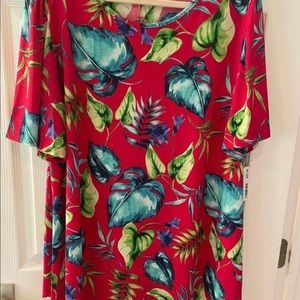 Lot of 6 plus ladies tops